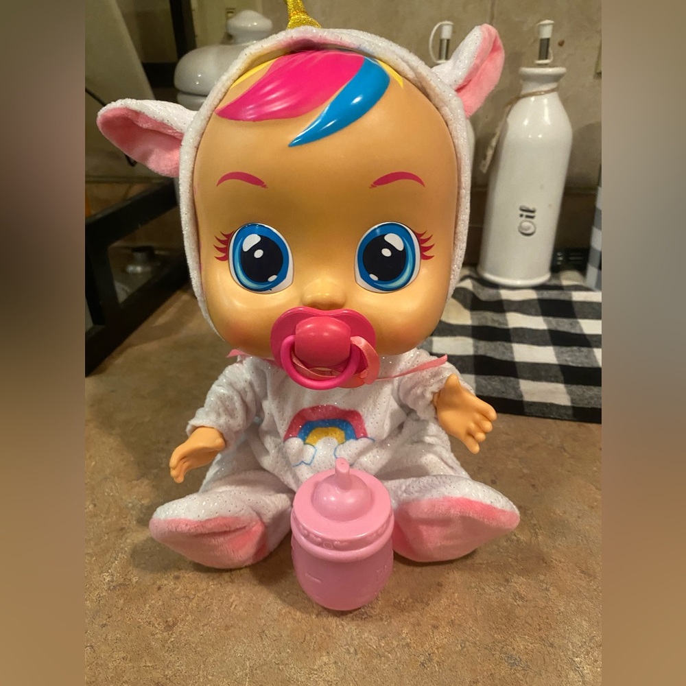 Cry baby in excellent shape